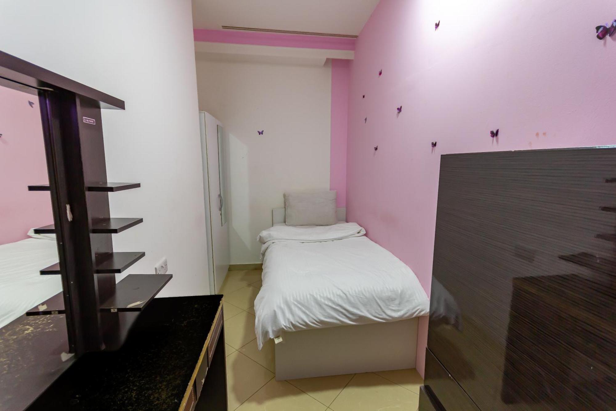 Nice Single Rooms For "Girls" Only In Dubai, Marina Buitenkant foto