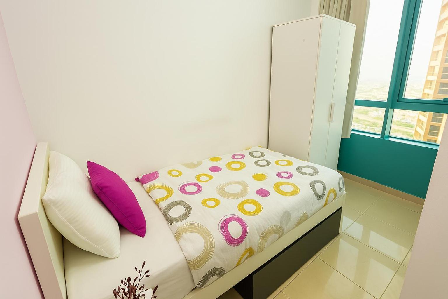 Nice Single Rooms For "Girls" Only In Dubai, Marina Buitenkant foto