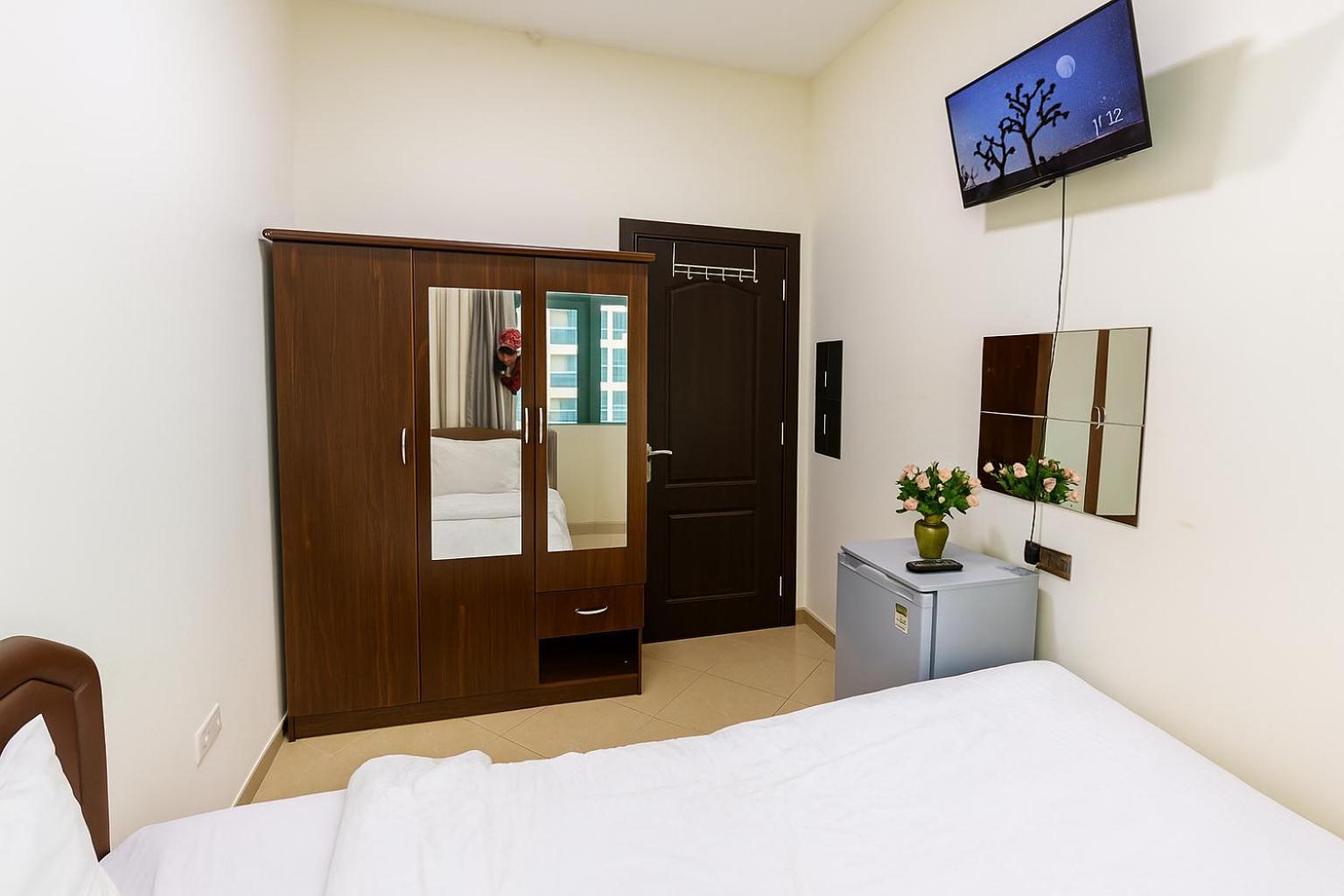 Nice Single Rooms For "Girls" Only In Dubai, Marina Buitenkant foto