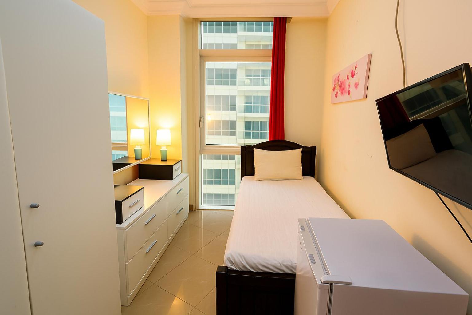 Nice Single Rooms For "Girls" Only In Dubai, Marina Buitenkant foto