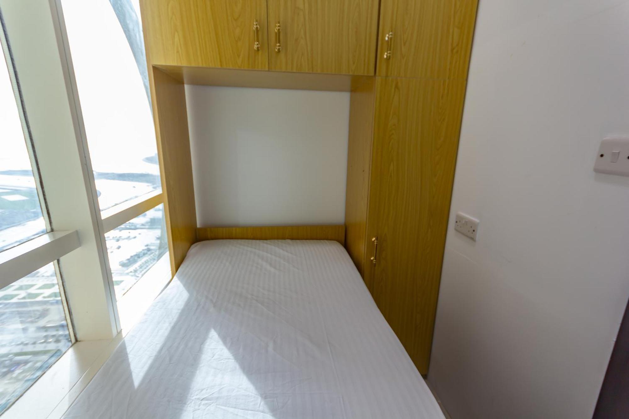 Nice Single Rooms For "Girls" Only In Dubai, Marina Buitenkant foto